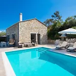 Villa Kallia By Vintage Travel *